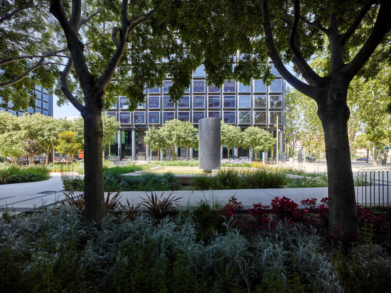 Campoamor Gardens 605 Diagonal Avenue Barcelona, Spain