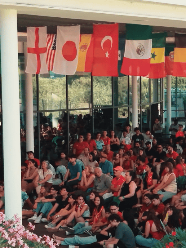 Mundial de futebol nos centros comerciais Porto Pi, em Maiorca, Almada Forum, em Almada, e Marineda City, na Corunha.