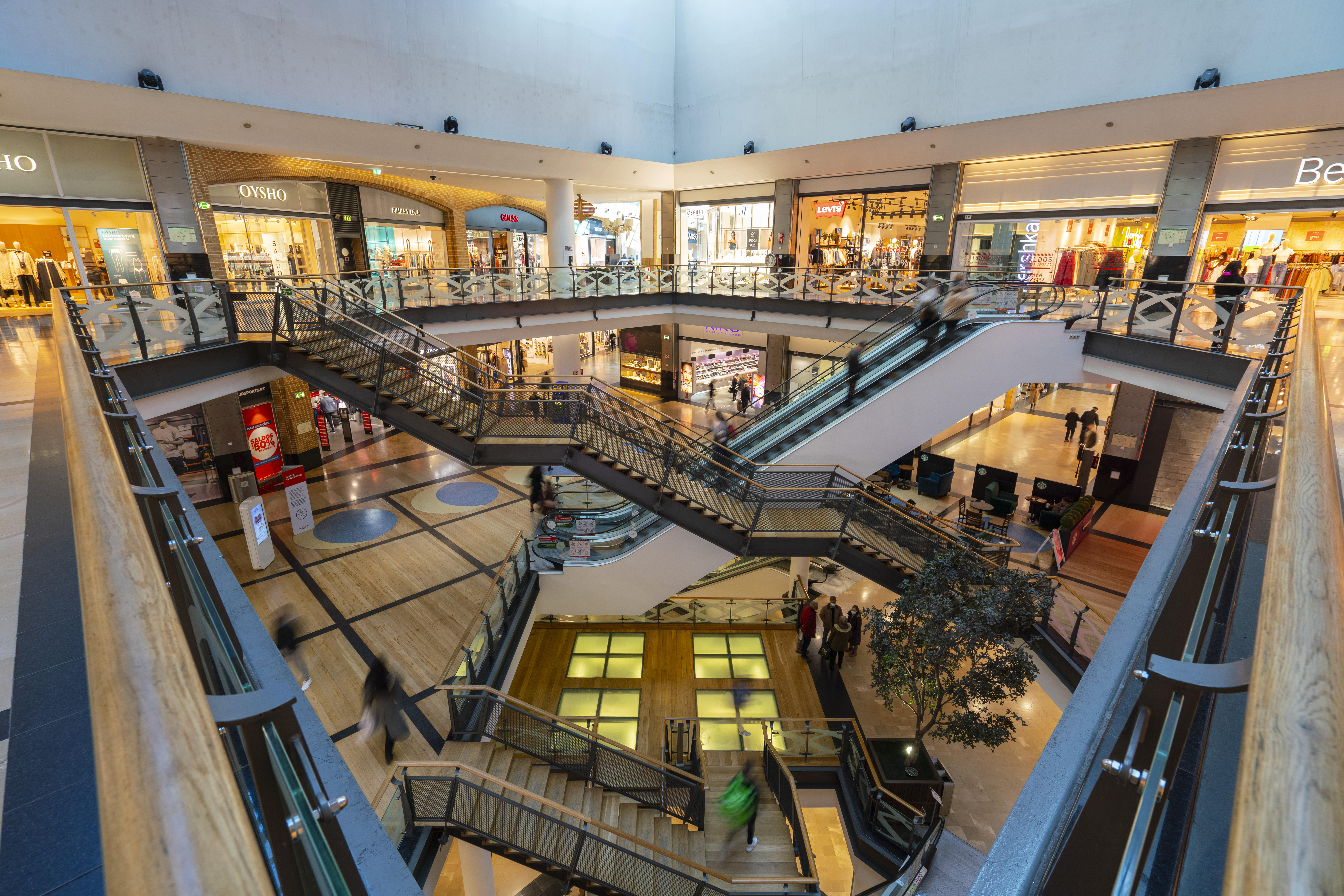 Almada Forum