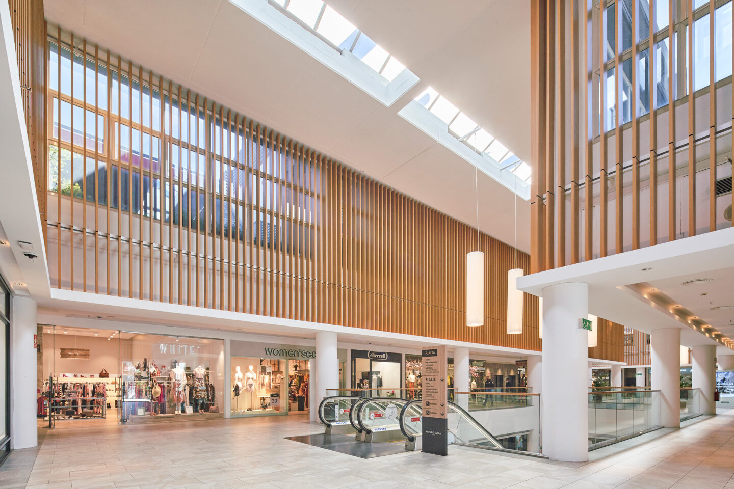 Centro Comercial Arturo Soria Plaza Merlin Properties Socimi, S.A. Centro Comercial Arturo Soria Plaza Merlin Properties Socimi, S.A.