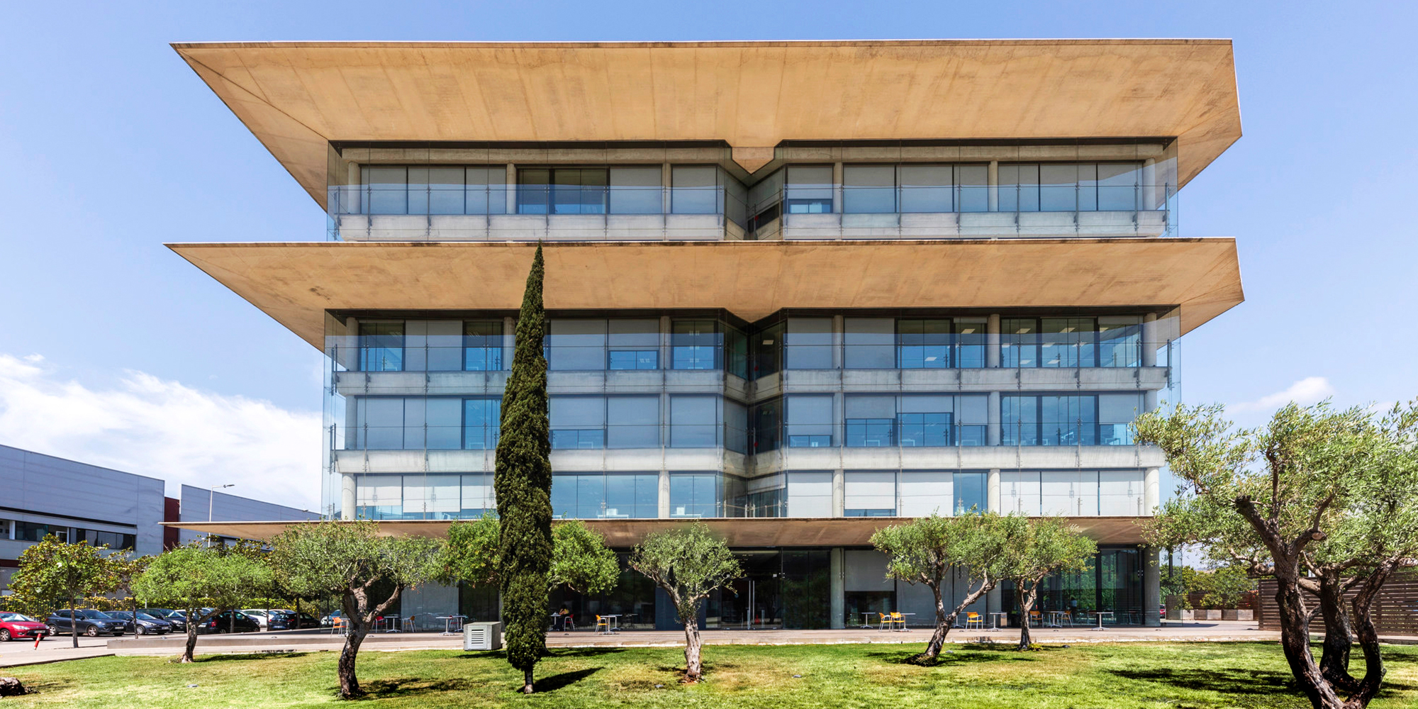 Avenida Parc Logistic 10-12 y 22-26 (PLZF A y B)